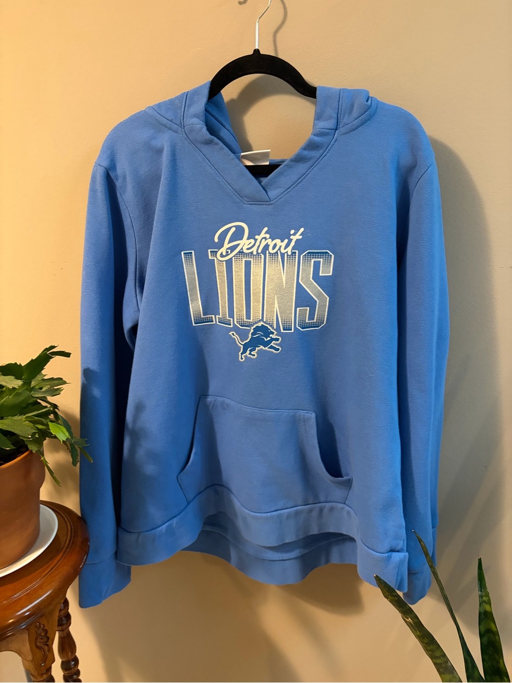 NFL Detroit Lions Women's Light Blue V-Neck Hoodie Sweatshirt